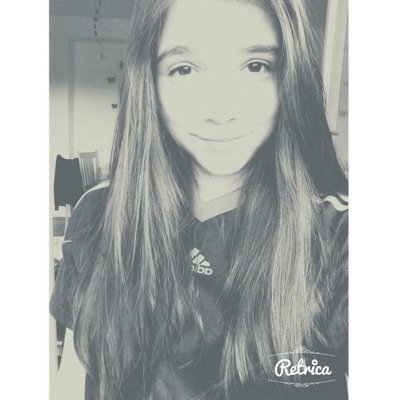 Profile Picture of Laura Droege (@mrsharmon19) on Twitter