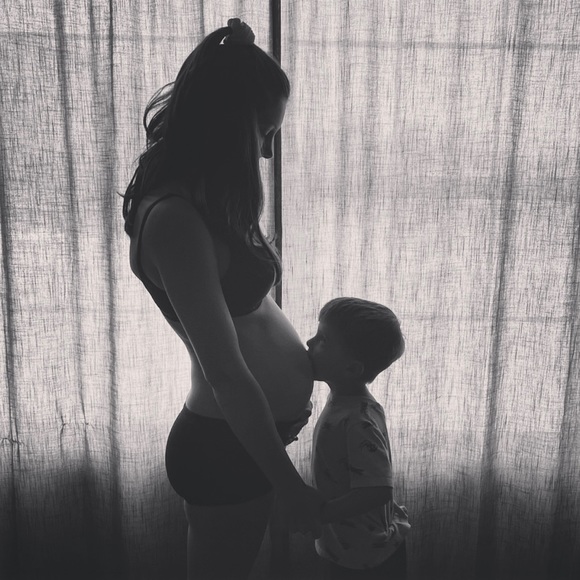 Profile Picture of Taylor Ash (@tma1993) on Poshmark