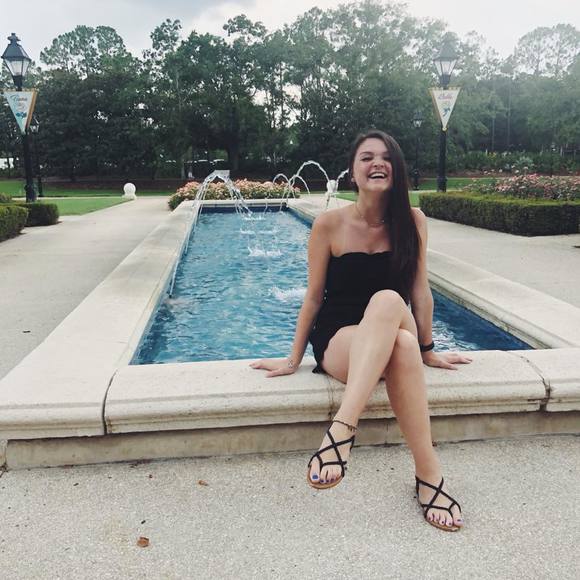 Profile Picture of Cecilia Cooper (@cccoop369) on Poshmark