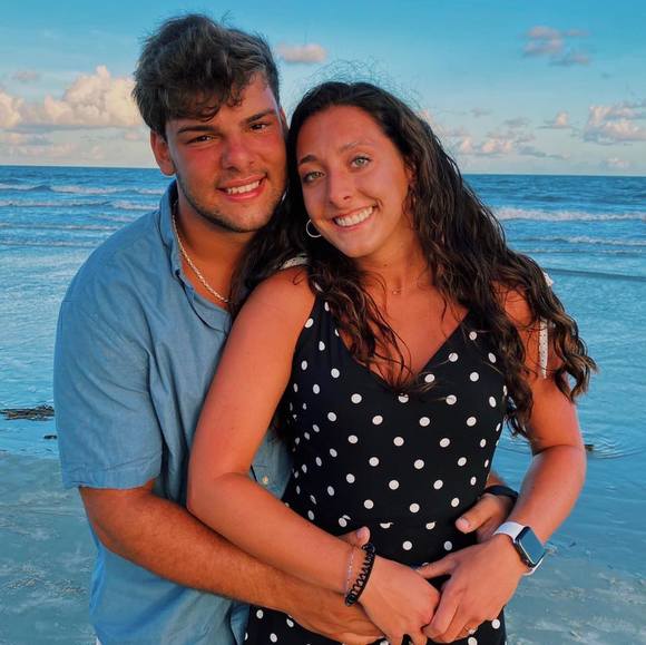 Profile Picture of Megan Crager (@meggibeth) on Poshmark