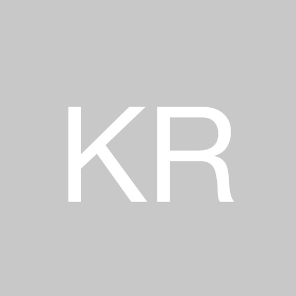 Profile Picture of Kimberly Reinauer (@kreinauer) on Poshmark