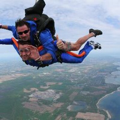 Profile Picture of Chris Jolliffe (@christechx) on Twitter