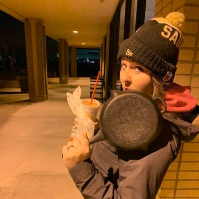 Profile Picture of Danielle (@danielle_lee6) on Twitter