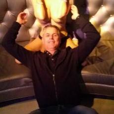 Profile Picture of Carl Slinger (@SlingerCarl) on Twitter