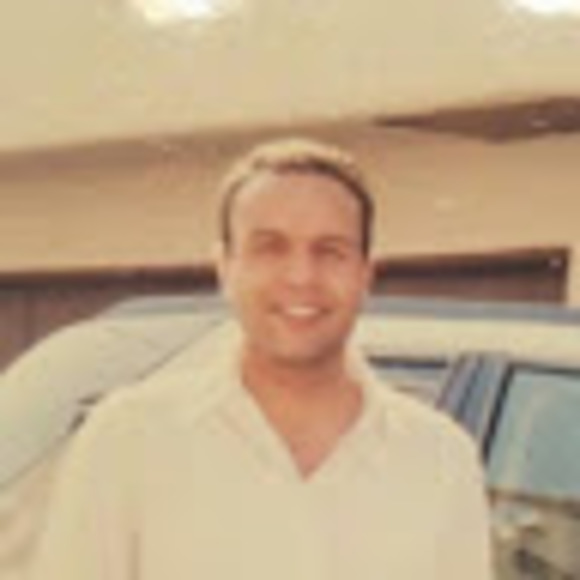 Profile Picture of Shawn Witt (@shawnmwitt) on Poshmark