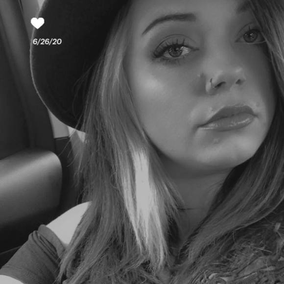 Profile Picture of Alecia Alexander (@aleciaalexander) on Poshmark