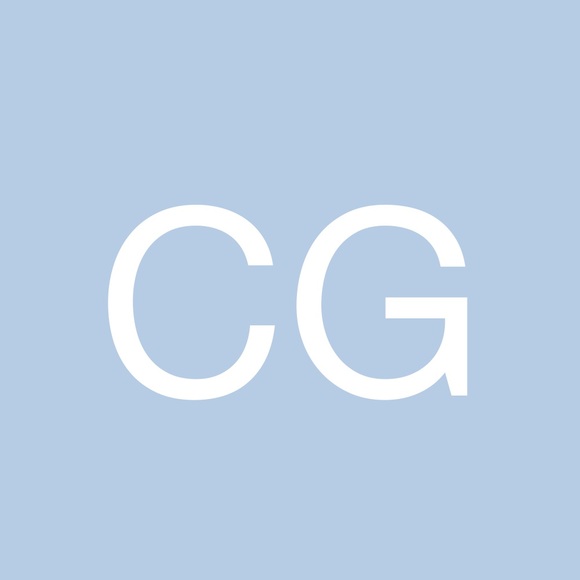 Profile Picture of Courtney Gilblom (@c_gilblom) on Poshmark