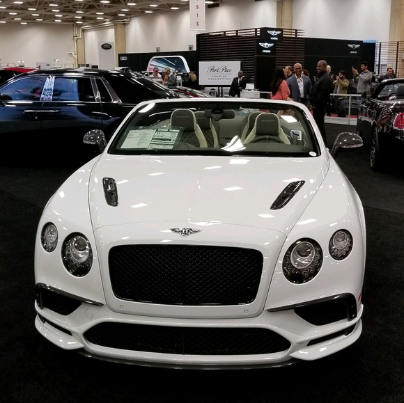 Profile Picture of Ryan Gloede (@buyer301768) on Poshmark