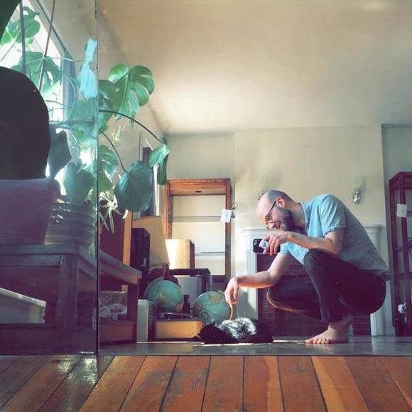 Profile Picture of Dan Govier (@beverlylesley) on Poshmark