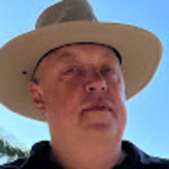 Profile Picture of Yevhen Zhukov (@zhukovzheka) on Poshmark