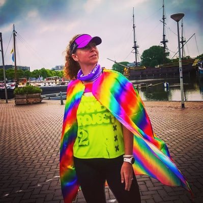 Profile Picture of Dani Holmes-Kirk (@IrishEyes1982) on Twitter