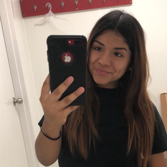 Profile Picture of Janet Peralta (@janetperalta111) on Poshmark