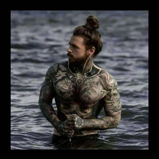 Profile Picture of Cross Rossay (Cross Rossay) (@henry.ifeanyi.7127) on Facebook