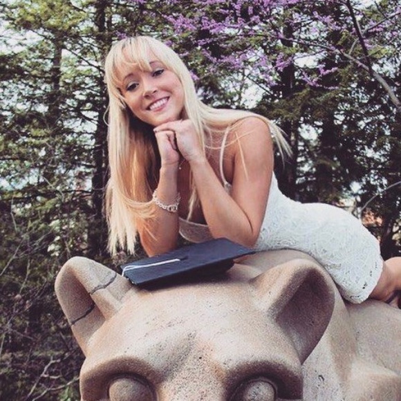 Profile Picture of Toni Bonitz (@tbonitz) on Poshmark