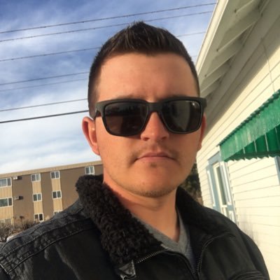 Profile Picture of Dustin Leonard (@TheDeadFishy) on Twitter