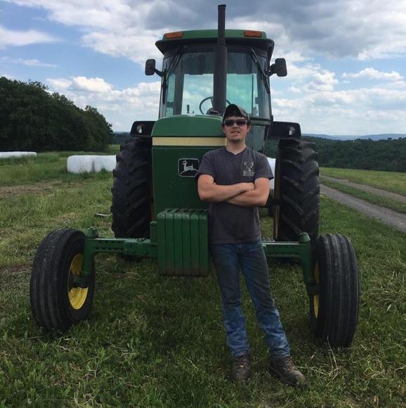 Profile Picture of Dustin Metzger (@dustinmetzger) on Poshmark