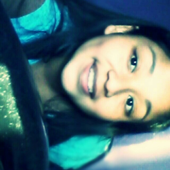 Profile Picture of Adriana Toribio (@simplyme_xoxo) on Poshmark