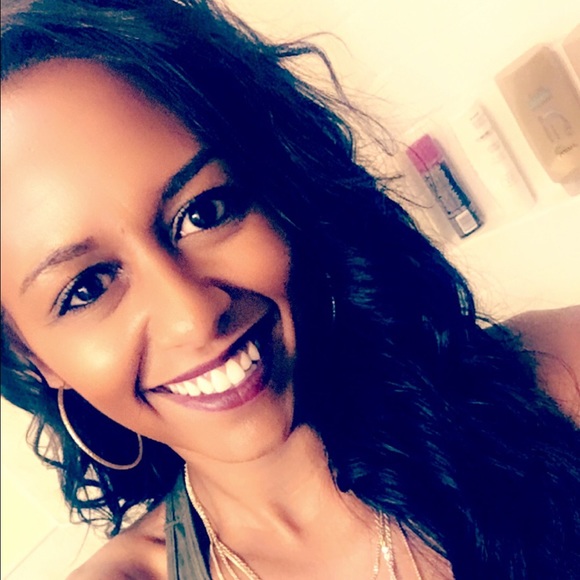 Profile Picture of Mandi Homick (@mandi_caprice) on Poshmark