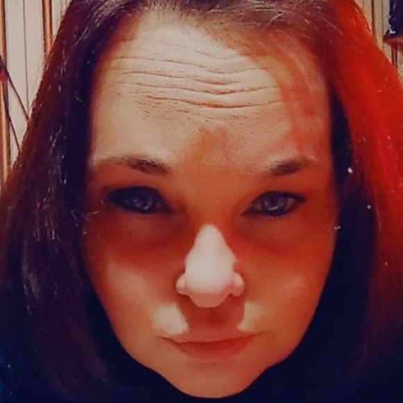 Profile Picture of Jeneine Nester halpin (@nesterjeneine) on Poshmark