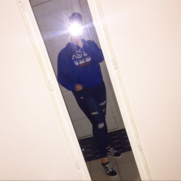 Profile Picture of Payge Leidel (@peach143) on Poshmark