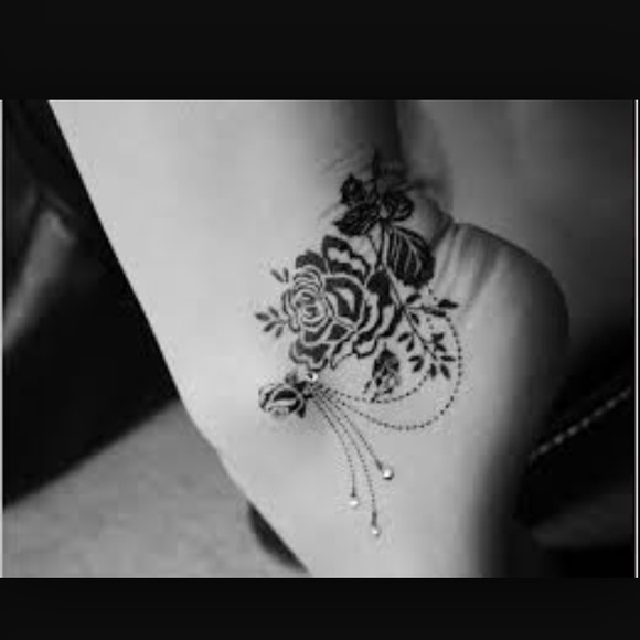 Misty Levelle - Poshmark Profile Picture of Misty Levelle (@mredrose22) on Poshmark