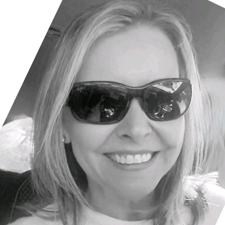 Profile Picture of janetcoan (@janetcoan) on Tiktok