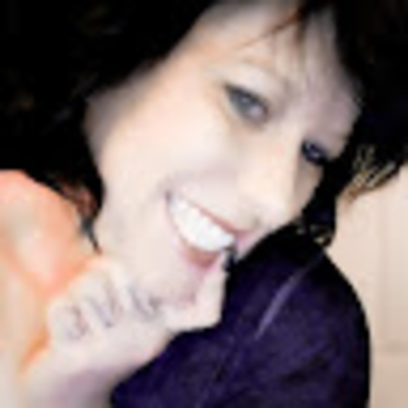 Profile Picture of Krystal Clancy (@krystal_clancy) on Poshmark
