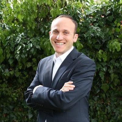 Profile Picture of Joseph Kaye (@rabbi_joe) on Twitter