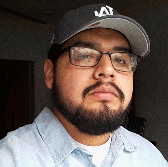 Profile Picture of Edward Rivera (@thehomie_edward) on Poshmark