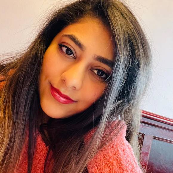 Profile Picture of Vijini Hettiarachchi (@vijini65) on Poshmark