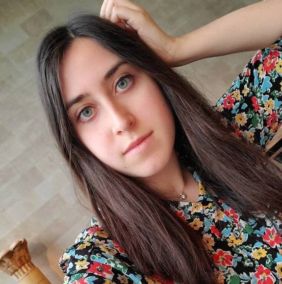 Profile Picture of Menucha Volkov (@menuchs1599) on Poshmark