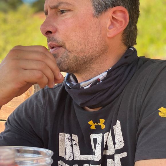 Jeremy Hennager - Poshmark Profile Picture of Jeremy Hennager (@jeremyhennager) on Poshmark