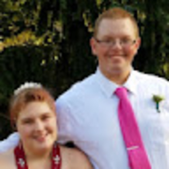 Profile Picture of Brittnay Timbs (@brittnaytimbs) on Poshmark