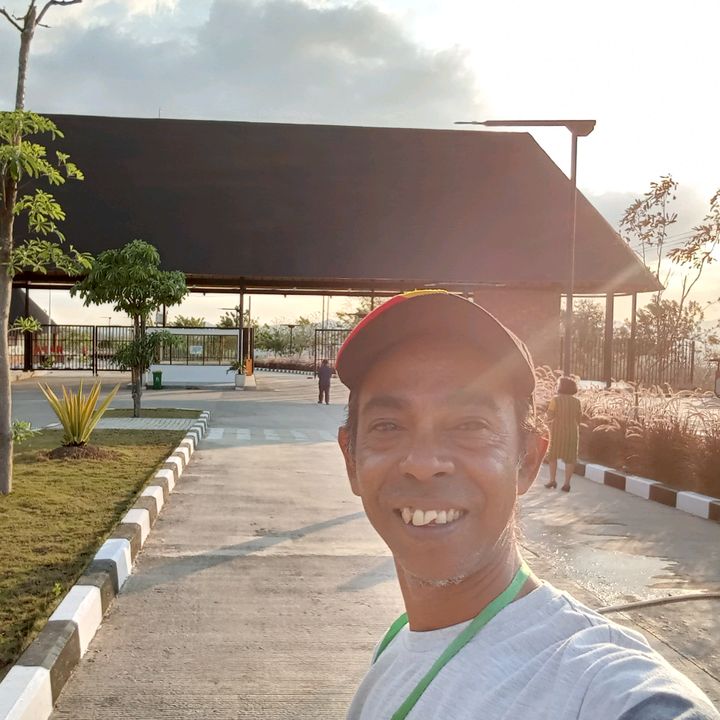 Profile Picture of albert godwin (@albert.godwin2) on Tiktok