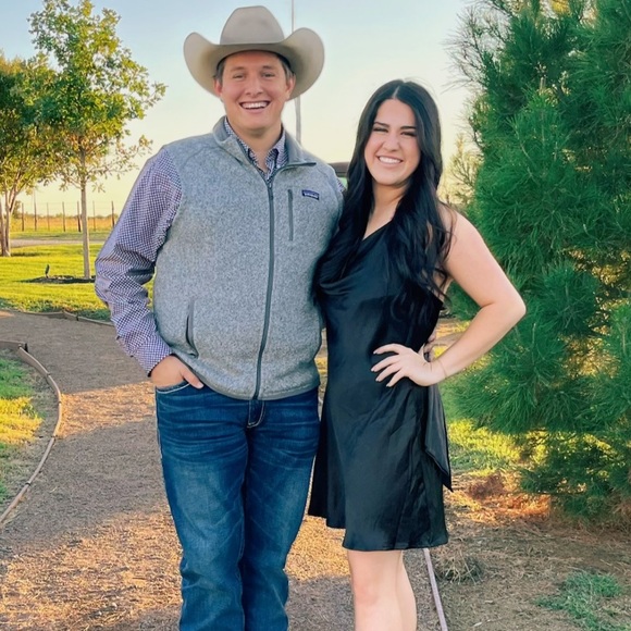 Audrey Gifford - Poshmark Profile Picture of Audrey Gifford (@audreygifford) on Poshmark