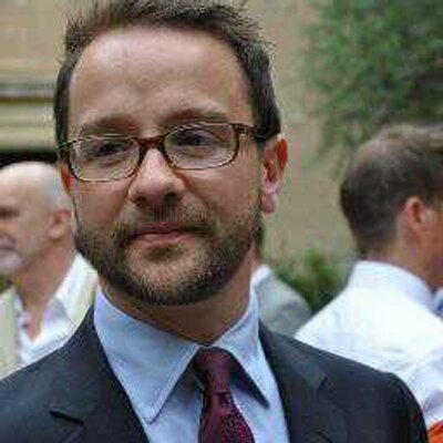 Profile Picture of Neil Mitchell (@cosyflames) on Twitter