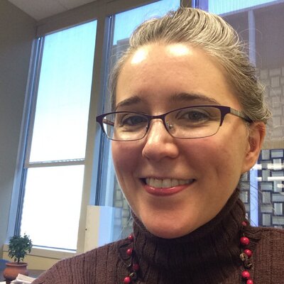 Profile Picture of Elizabeth Luckey (@LizLuckey) on Twitter