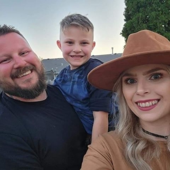 Profile Picture of Terrazas Alex (@alexterrazas70) on Poshmark