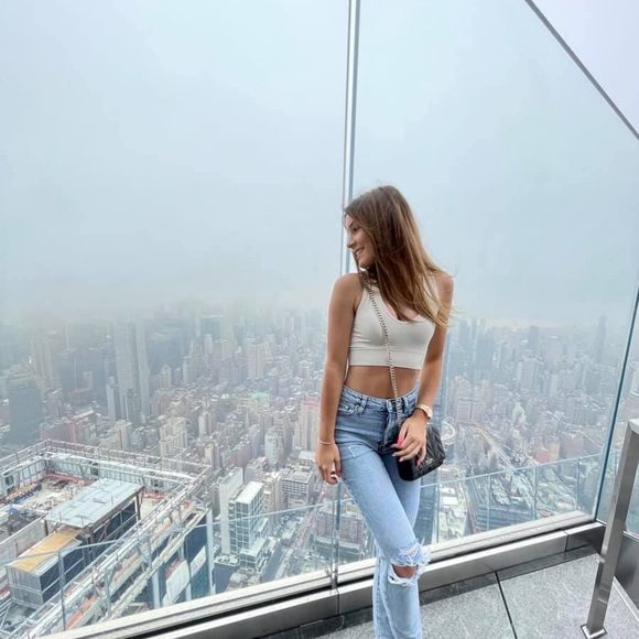 Profile Picture of Berina Karajkovic (@berinak) on Poshmark