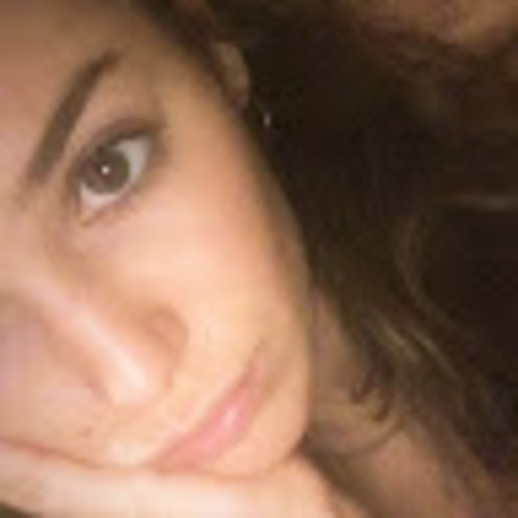 Profile Picture of Emdżi Dopke (@magdalenadopke) on Poshmark