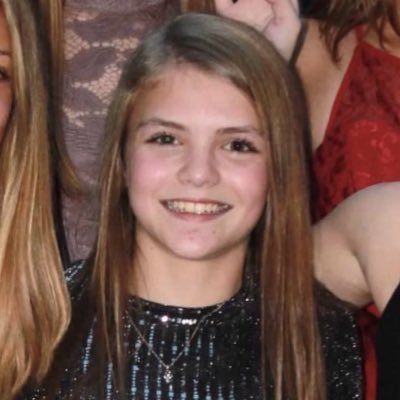 Profile Picture of Carly Ross (@carlyross0727) on Twitter