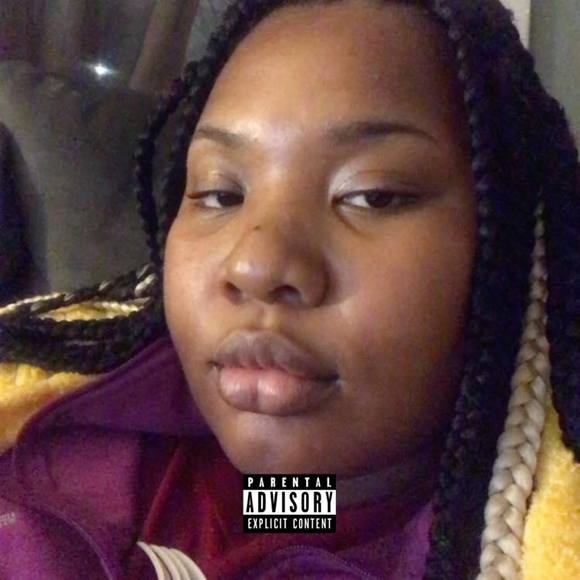 Profile Picture of Charshandria Ridgell (@charshandria) on Poshmark