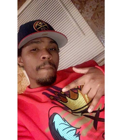 Profile Picture of Michael Nauden (@mike_lowery2640) on Poshmark