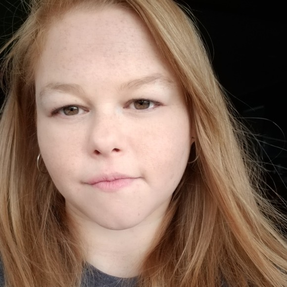 Profile Picture of Kassie Reynolds (@kasmicloi) on Poshmark