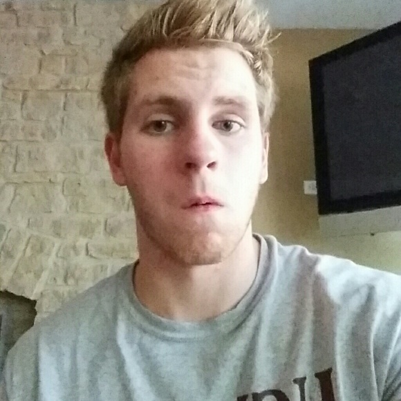 Profile Picture of Brad Bozych (@bbozych) on Poshmark