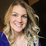 Profile Picture of Kelly Elletson (@stylishcatmom) on Instagram