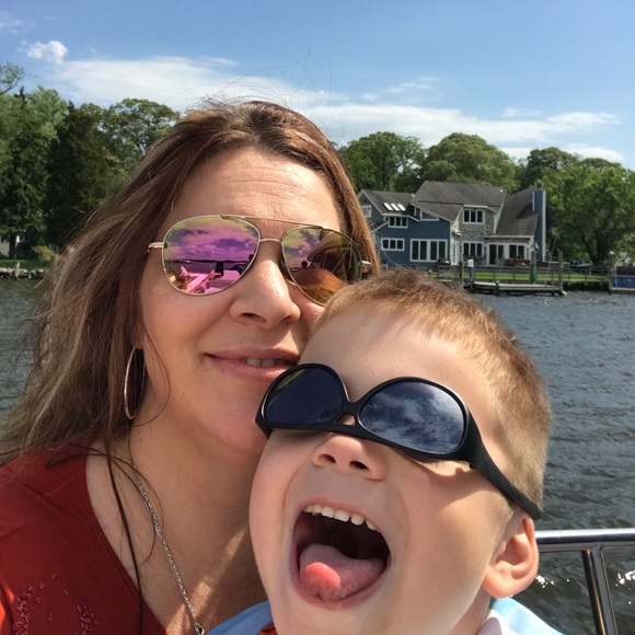 Profile Picture of Tracey Rogers (@atoy4dd2002) on Poshmark