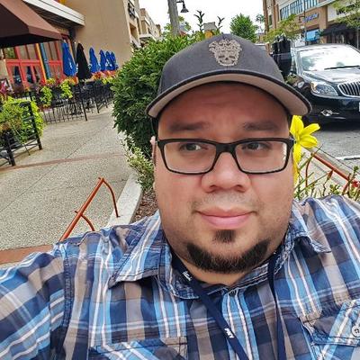 Profile Picture of Andres J. DeLeon (@needgraphics) on Twitter