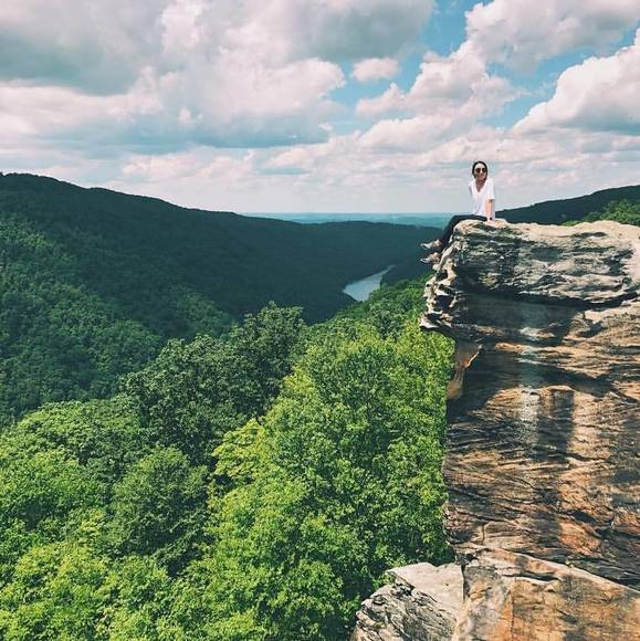 Profile Picture of Alexa Bumgarner (@alexabumgarner) on Poshmark