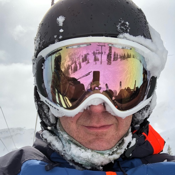 Profile Picture of Josh Nething (@jbnet123) on Poshmark